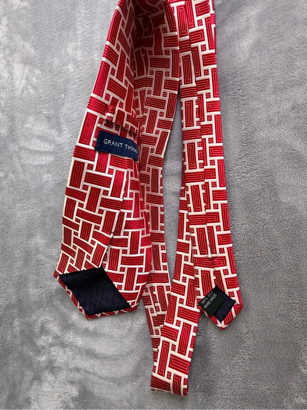 Men's Red Geometric Woven Tie - Classic Pattern